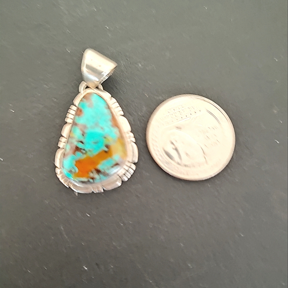 TURQUOISE PENDANT